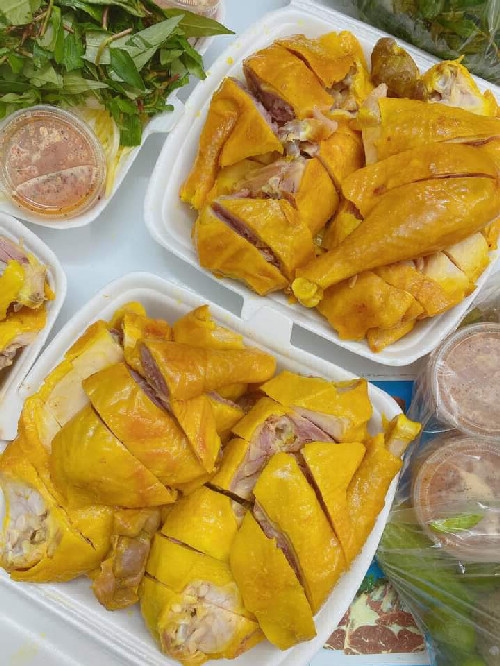 Hình ảnh Gà Ủ Muối & Sốt Thái V. I. P FOOD - Phan Đình Phùng