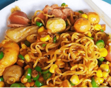 Hình ảnh Cô Tích Quán - Mì Trộn Indomia - Lê Quang Đạo