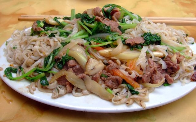 Hình ảnh Hoa Long - Phở Xào & Phở Trộn - Quỳnh Mai