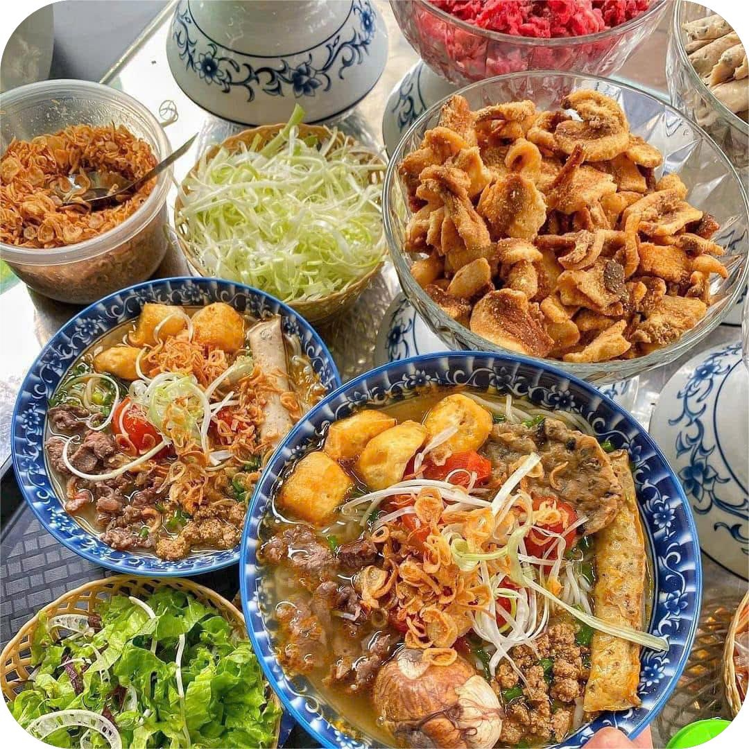 Hình ảnh Bún Riêu Tóp Mỡ - Vương Thừa Vũ