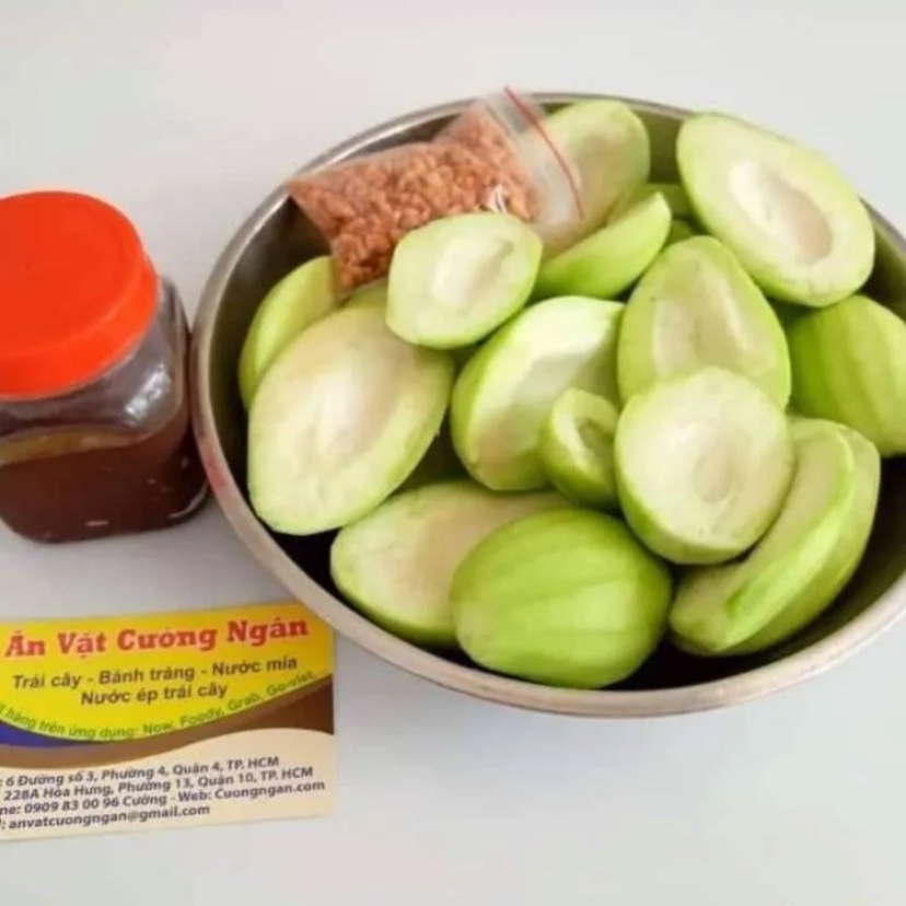 Hình ảnh Ăn Vặt Cường Ngân - Xoài Non & Cóc Non - Lê Văn Lương