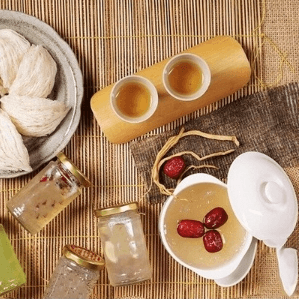 Hình ảnh Nhất Tâm Chi Yến - Yến Chưng Nóng - Nguyễn Khang
