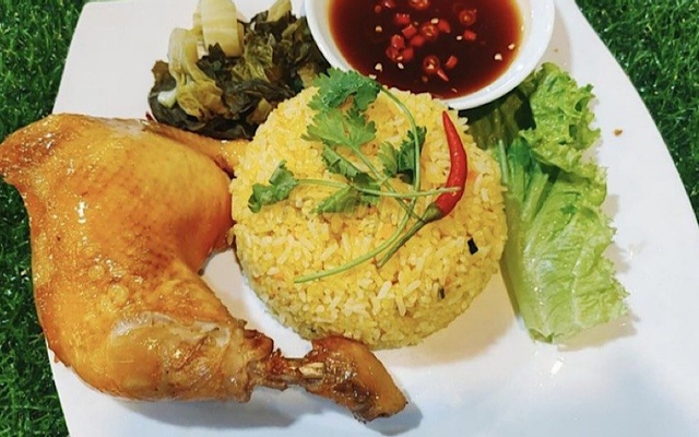 Hình ảnh Gà Ú Nu 2 - Cơm Gà Xối Mỡ - Trần Thị Nghỉ