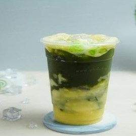 Hình ảnh Má Mix & Dừa Mix An - Hoa Sứ