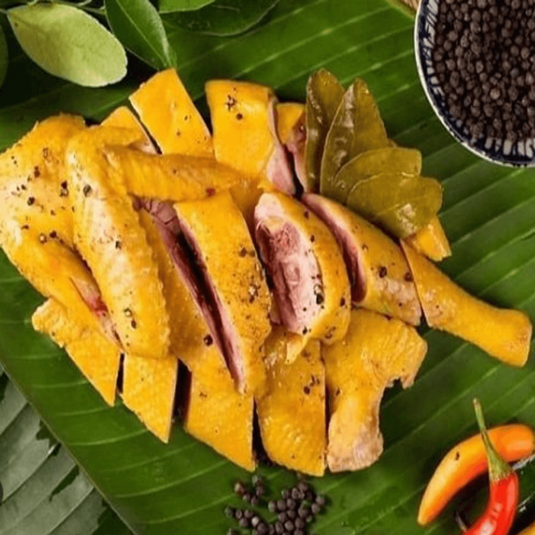 Hình ảnh Gà Ủ Muối & Chân Gà Sốt Thái 95 - Lý Phục Man