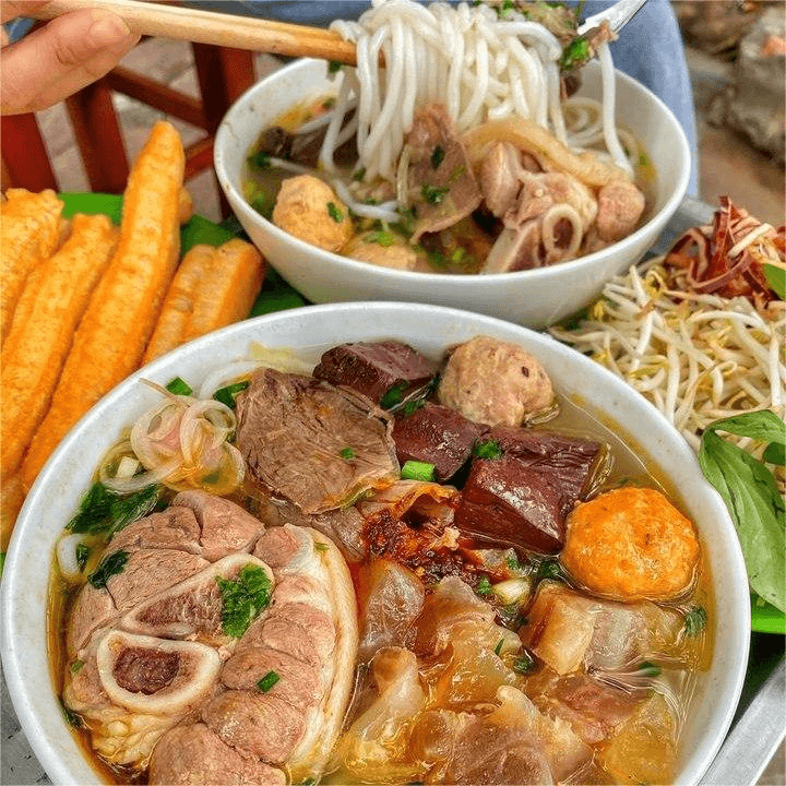 Hình ảnh Liên - Bún Bò Huế - Trương Định