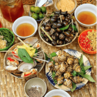 Hình ảnh Bếp Mẫu Hậu - Ốc Luộc & Cá Kho - Phạm Tuấn Tài
