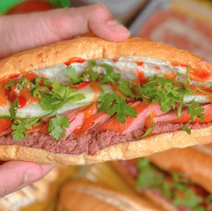 Hình ảnh Bánh Mì Cột Đèn - Pate Cột Đèn Hải Phòng - Ngọc Lâm