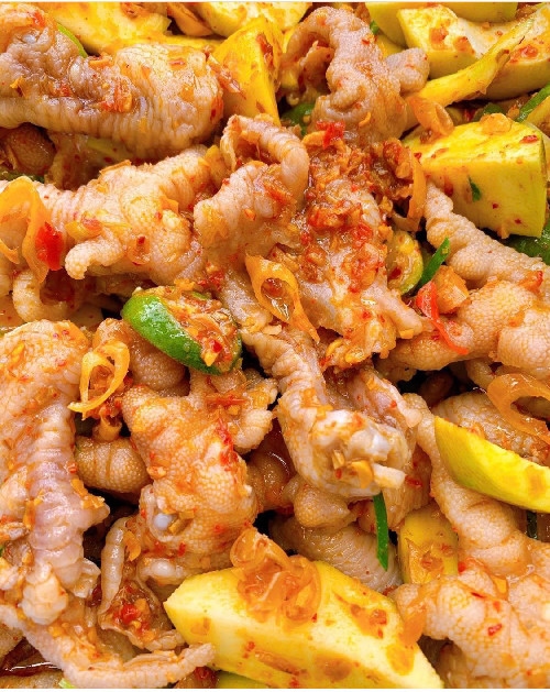 Hình ảnh Chân Gà Ngâm Xả Ớt Lan Pi - Láng
