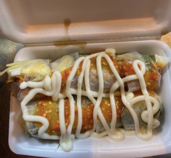Hình ảnh Cô Hương - Gỏi Khô Bò & Bánh Tráng Trộn - Lê Văn Duyệt