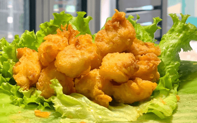 Hình ảnh Hot Chicken - Gà Sốt & Khoai Chiên Giòn - Đường 49