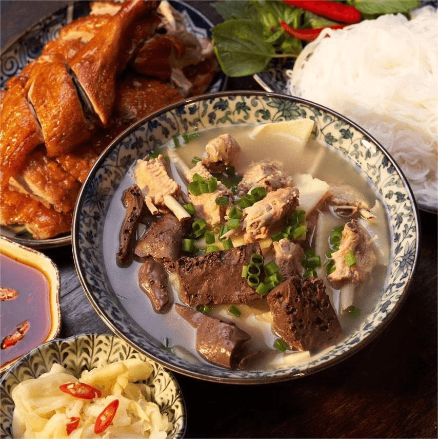 Hình ảnh Thịt Quay & Vịt Quay Giang Nam - Quan Nhân