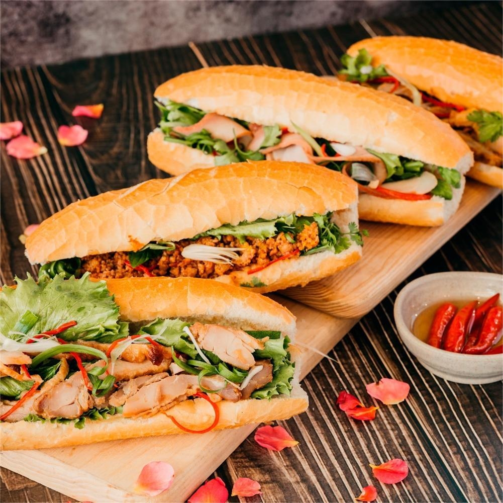 Hình ảnh Ba Anh Em - Bánh Mì, Cháo & Súp - Quỳnh Lôi