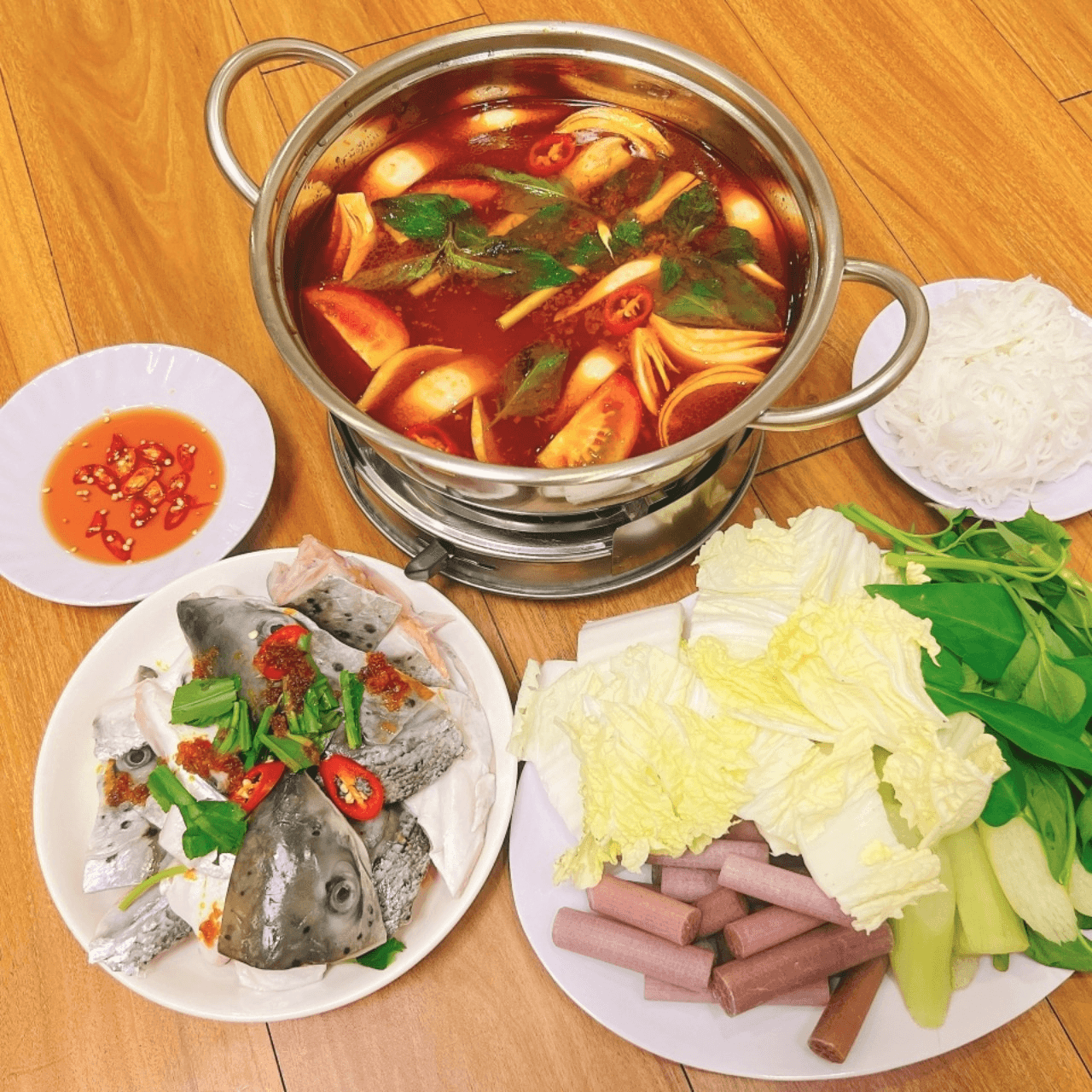 Hình ảnh QUÁN LẨU LALA - Lẩu Cá & Lẩu Thái - Nguyễn Huy Tự 