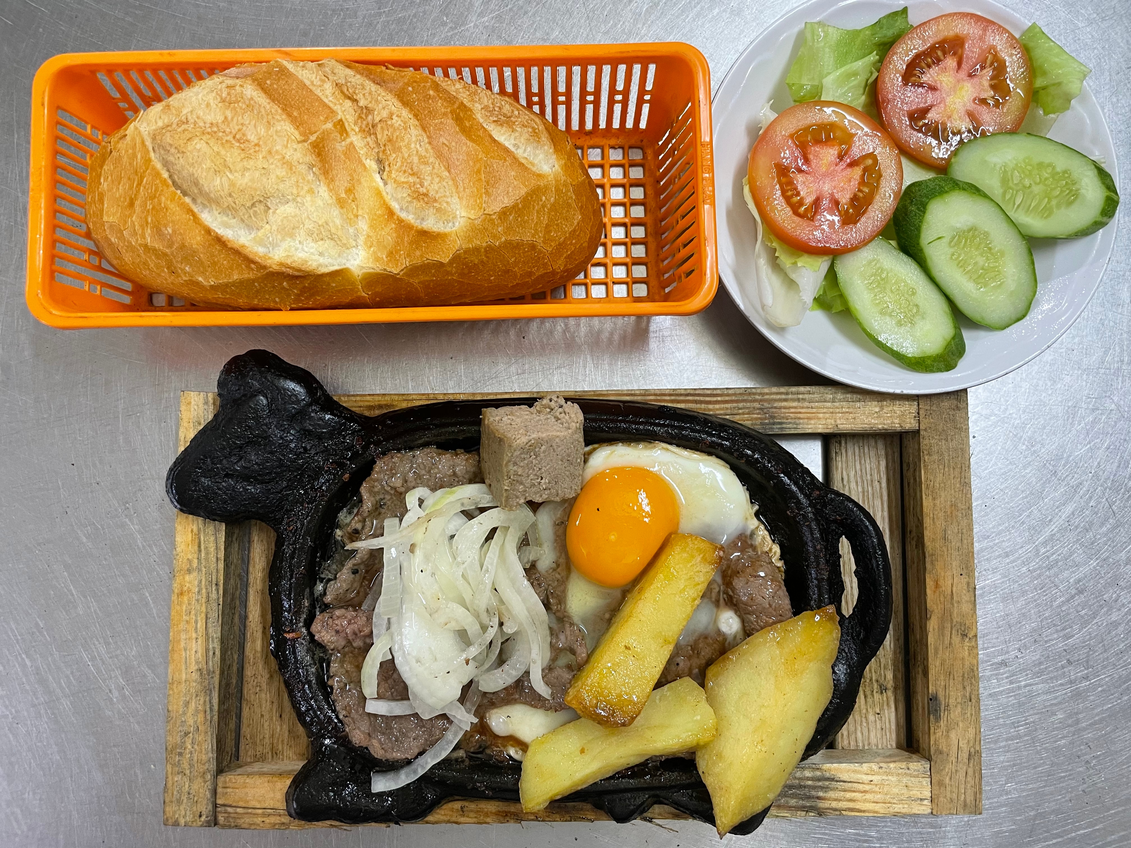 Hình ảnh Bò Bít Tết Bách Khoa - Tô Hiến Thành