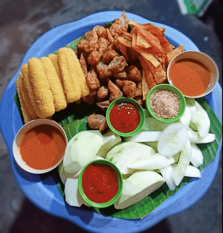 Hình ảnh Nem Chua Rán Bà Già - Hàng Bông