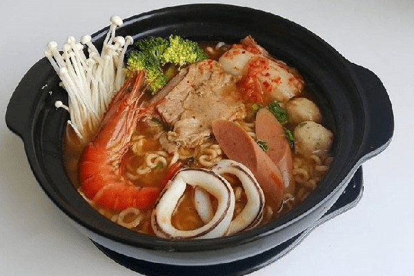 Hình ảnh Mì Cay Nasshi - Pizza & Đồ Ăn Vặt - Vương Thừa Vũ