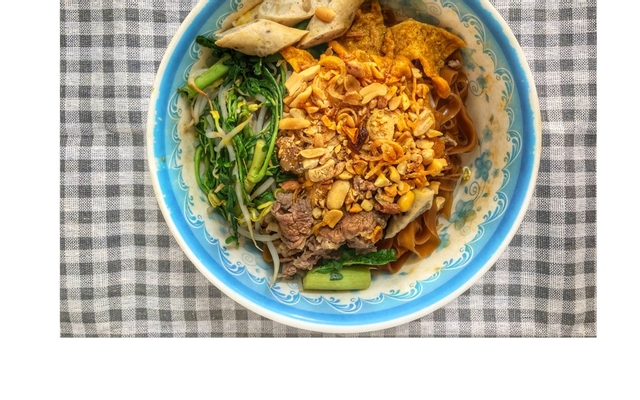 Hình ảnh Bánh Đa Cua, Miến Trộn - Số 5 Phan Huy Chú