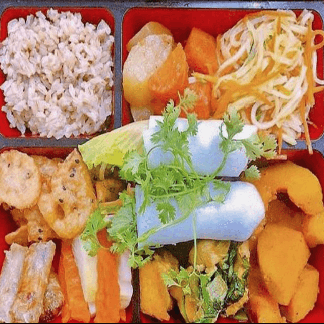 Hình ảnh Liên Hoa - Cơm Chay Dưỡng Sinh - Giảng Võ