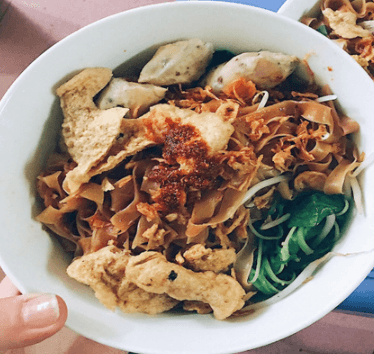 Hình ảnh Hùng - Bánh Đa Cua & Miến Trộn - Quán Thánh