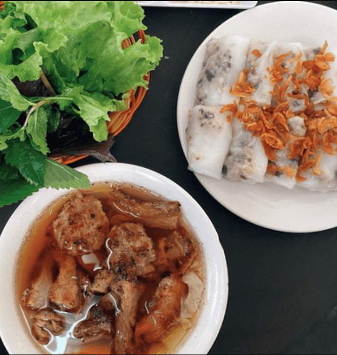 Hình ảnh Bánh Cuốn Nóng Gà Tần - Quỳnh Lôi