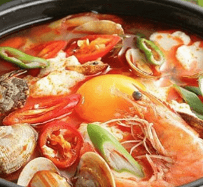 Hình ảnh Lẩu Thái Chua Cay & Trà Sữa Cô Hai - Điện Biên Phủ