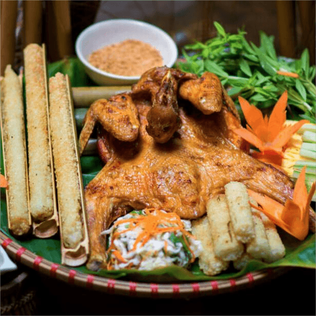 Hình ảnh Gà Nướng Cơm Lam & Bánh Bao Tiến Phát - Vũ Tùng