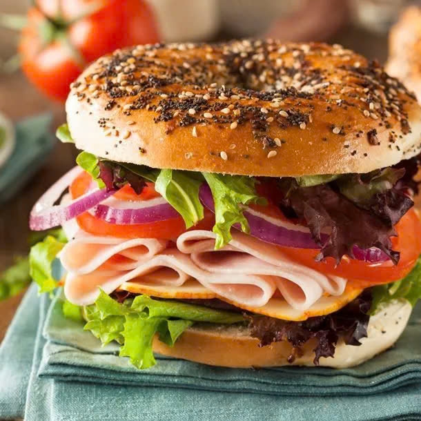 Hình ảnh Bagel Bar & Grill - Tạ Quang Bửu