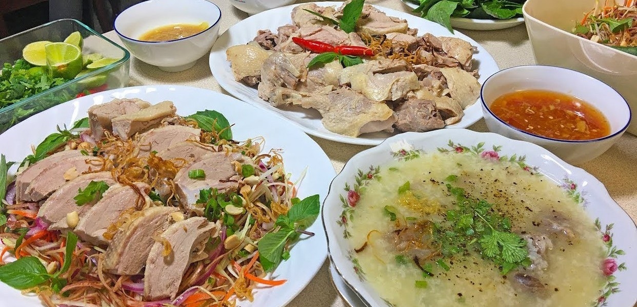 Hình ảnh Miến & Mì Trộn Gà Hai Phượng - Đường 49
