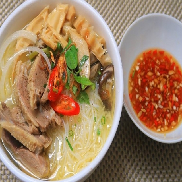 Hình ảnh Bún Măng Vịt - Cơm Trưa 212 - Nguyễn Phúc Nguyên