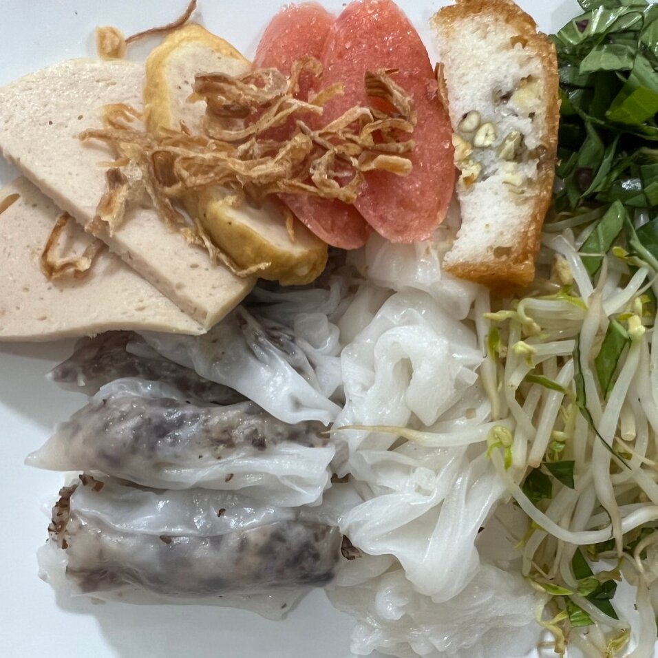 Hình ảnh Bánh Cuốn Nóng Hồng Gấm - Nguyễn Du