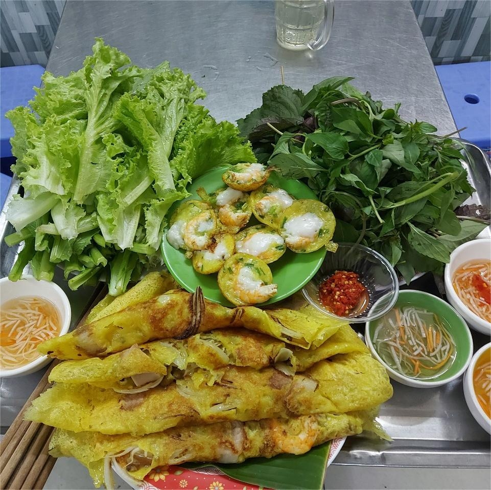 Hình ảnh Bánh Xèo Miền Tây Cô Năm - Trần Hưng Đạo
