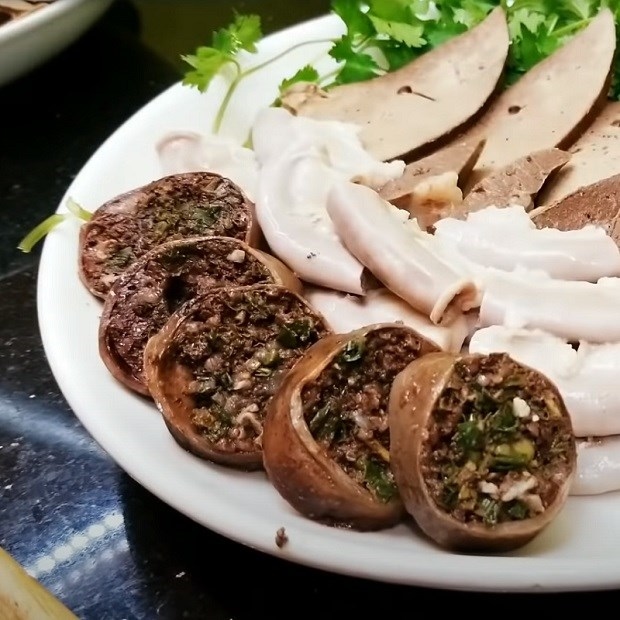 Hình ảnh Lòng Trần & Cháo Vân 233 - Tô Hiệu