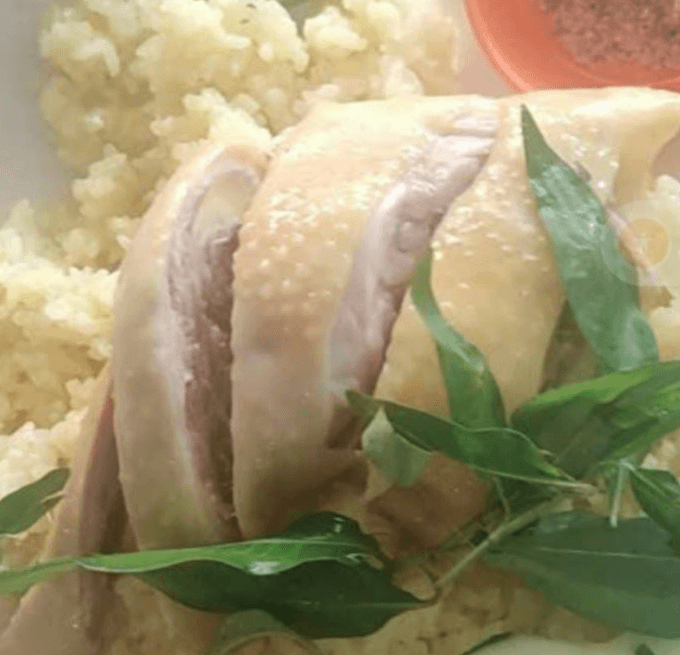 Hình ảnh Cơm Gà Ta – Bùi Viện