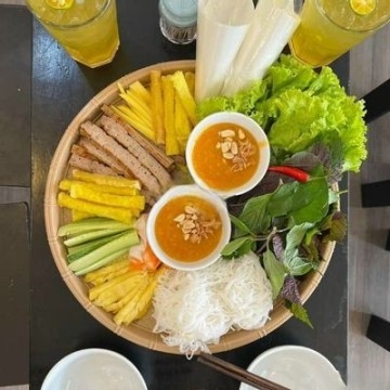 Hình ảnh Nem Nướng Nha Trang Cô Anh - Huỳnh Tấn Phát
