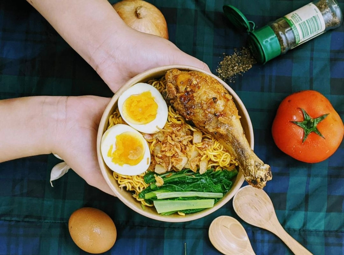 Hình ảnh Ăn Chơi Ăn No Gì Cũng Có - Mì Trộn Hoành Thánh Khô & Há Cảo Dimsum - Lê Ngã