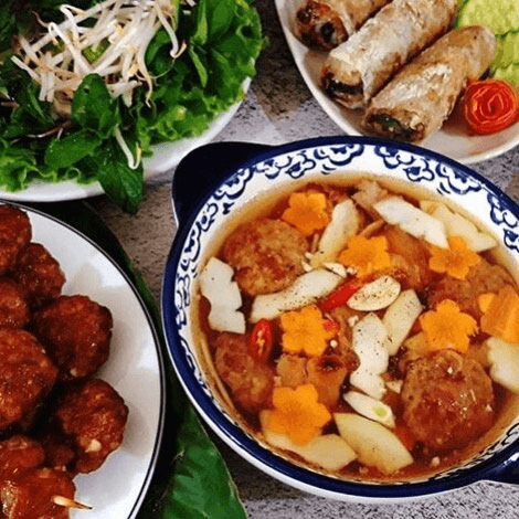 Hình ảnh Thủy Béo - Bún Chả Hà Nội - Nguyễn Hoàng Tôn