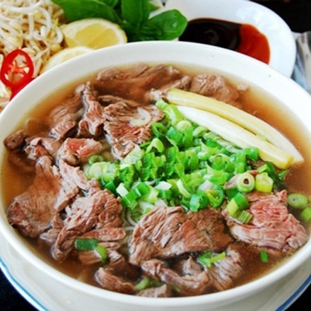 Hình ảnh Phở Dung - Trần Khánh Dư