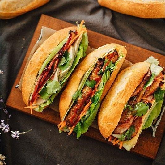 Hình ảnh  Bánh Mì & Trà Chanh - Đình Quán