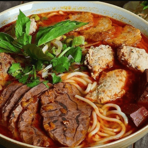 Hình ảnh Mẹ Bin - Bún Bò & Gỏi Cuốn - Đường Số 16