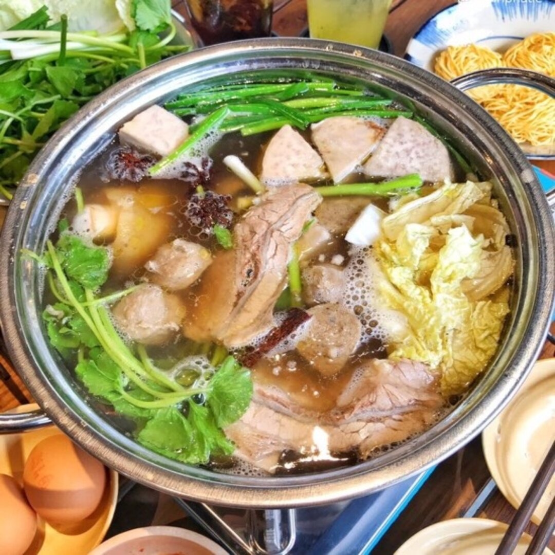 Hình ảnh Lẩu Bò Sáu Ri - Bùi Điền