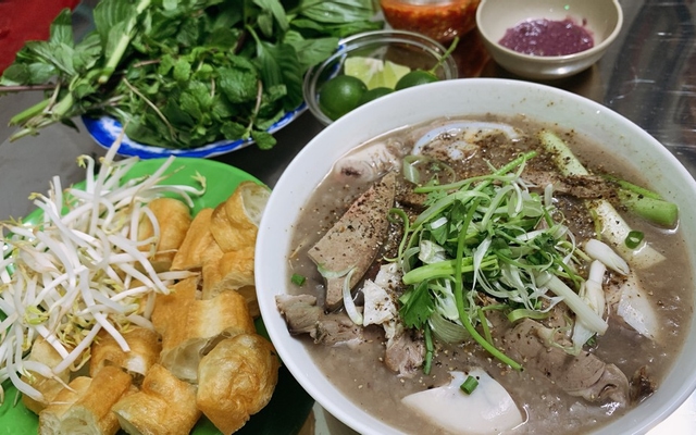 Hình ảnh Cô Nga 374 - Cháo Lòng - Bùi Thế Mỹ