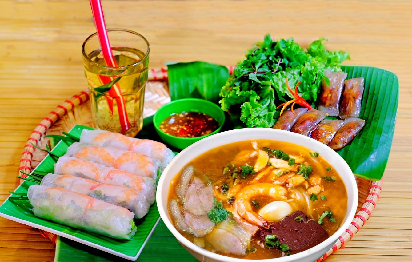 Hình ảnh Bánh Canh Ghẹ Út Còi - Quang Trung