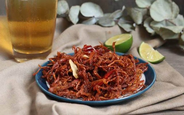 Hình ảnh Jun Ho Food - Khô Gà & Heo Khô Cháy Tỏi - Ngõ 10 Láng Hạ