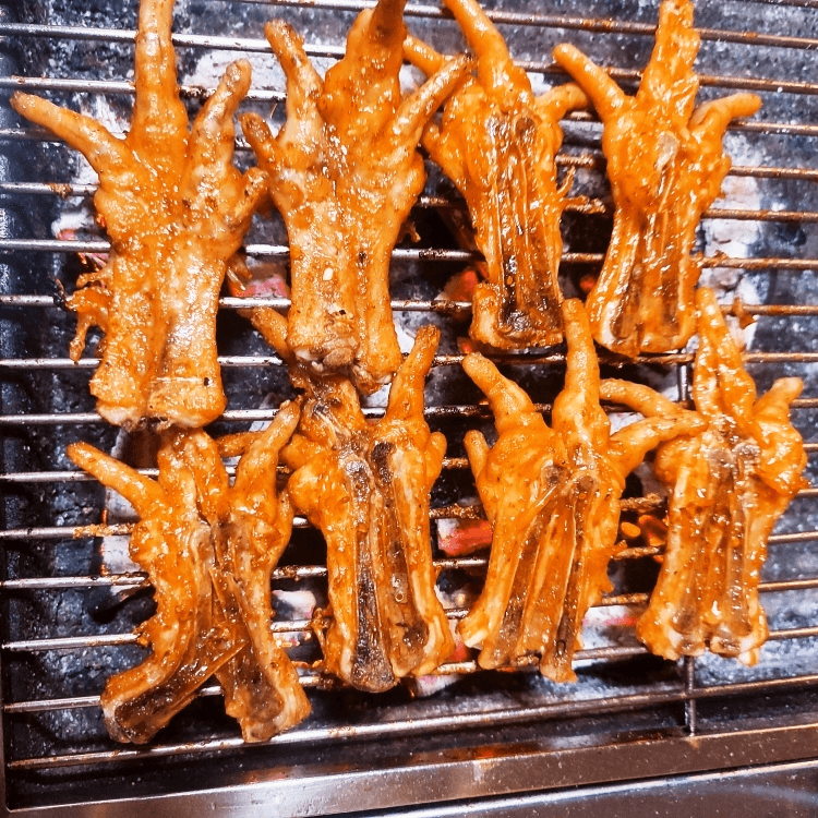 Hình ảnh Chân Gà Nướng Ty Mập - Vườn Chuối
