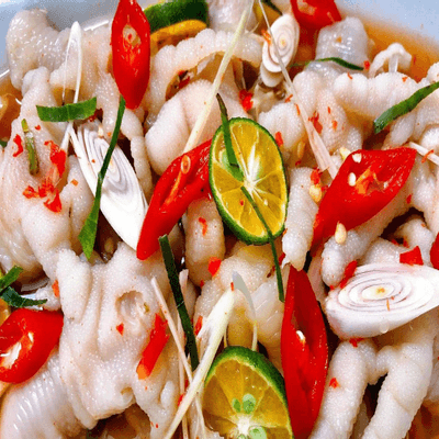 Hình ảnh Cô Ba Chân Gà - Cao Văn Ngọc