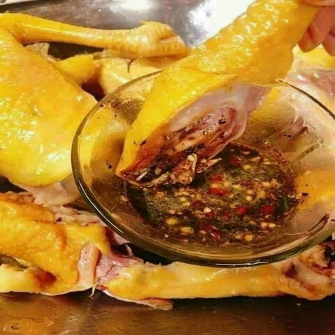 Hình ảnh Gà Ủ Muối - K.T Food - Lê Văn Lương  