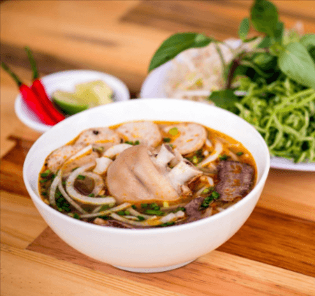 Hình ảnh Trâm Nguyễn - Bún Bò & Hủ Tiếu Nam Vang - Vũ Huy Tấn