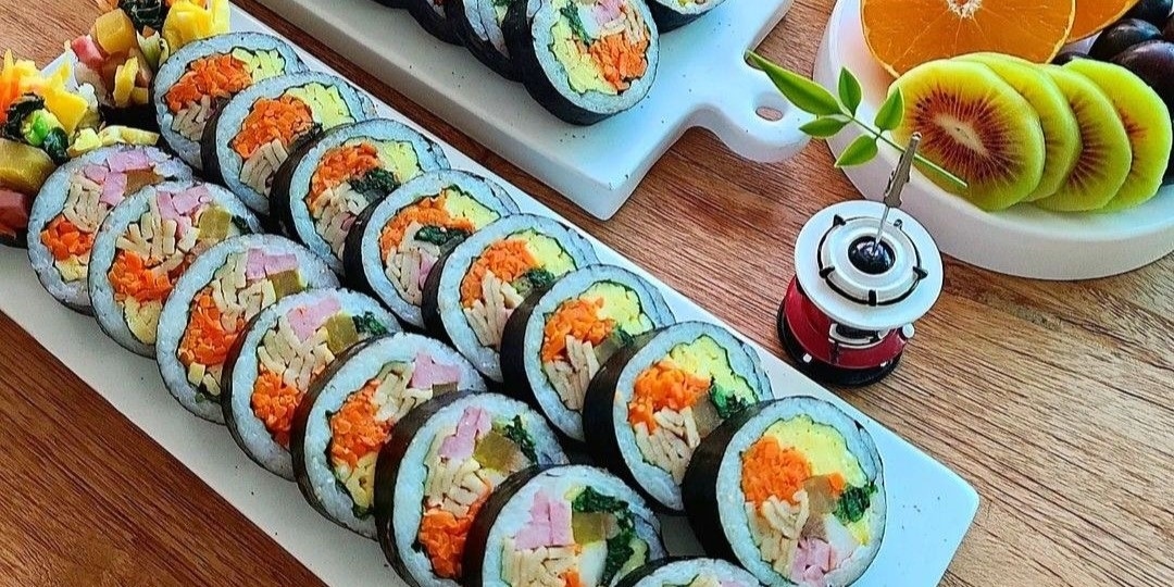 Hình ảnh Bếp Nhà Sushi - Kimbap Truyền Thống & Gá Rán Xốt Hàn - Khương Đình