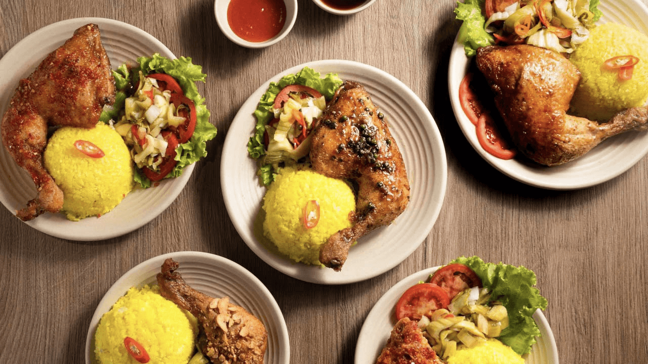 Hình ảnh Bento Delichi - Cơm Gà Xối Mỡ & Cơm Gà Mắm Tỏi - Phương Mai 